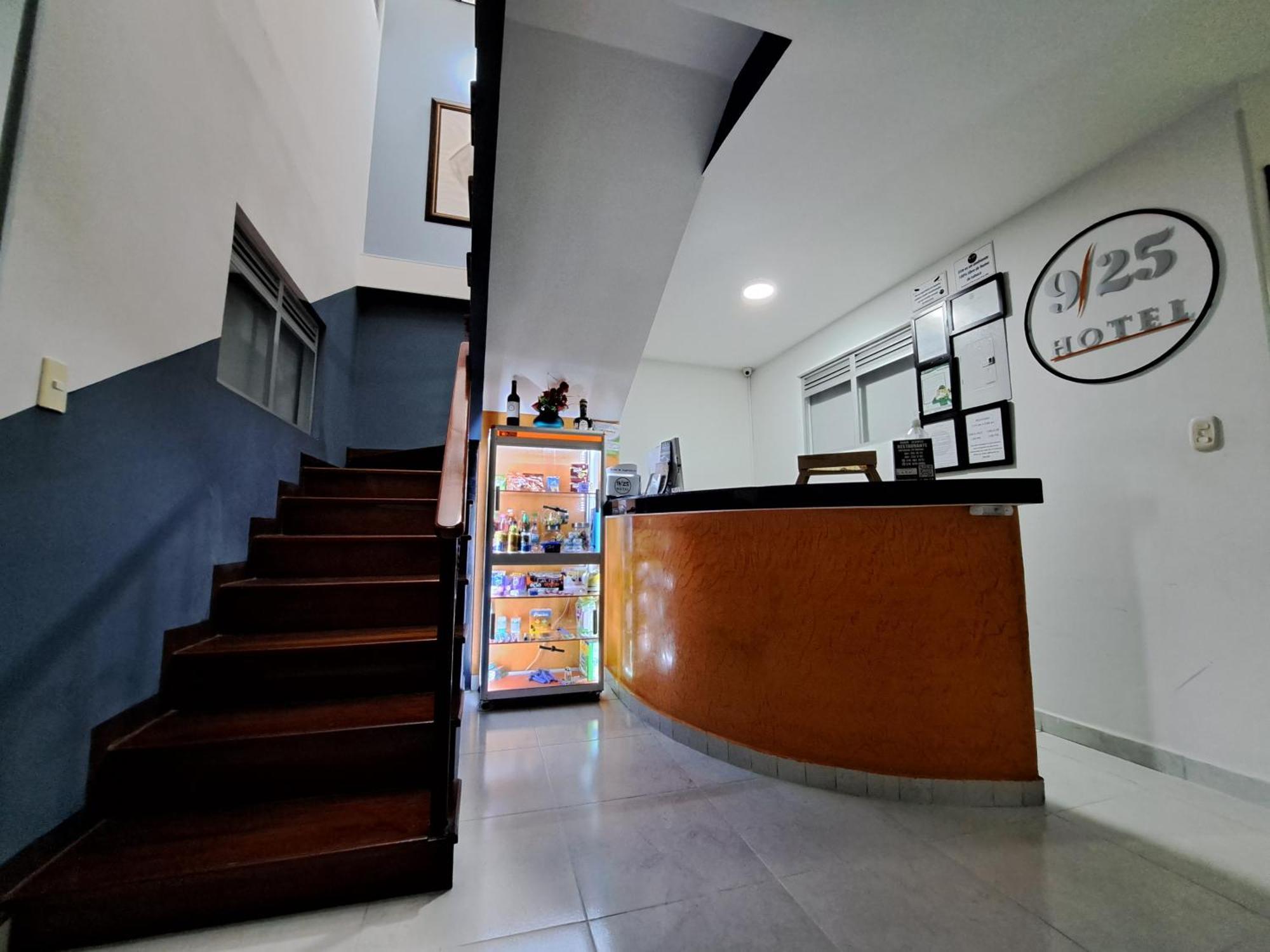 Hotel 9-25 Pereira Zewnętrze zdjęcie